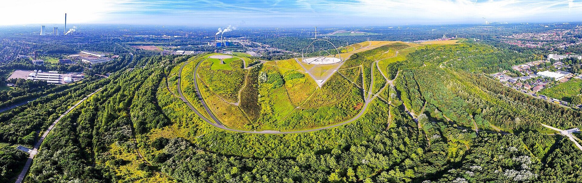 Panorama Halde Hoheward aus der Luft.