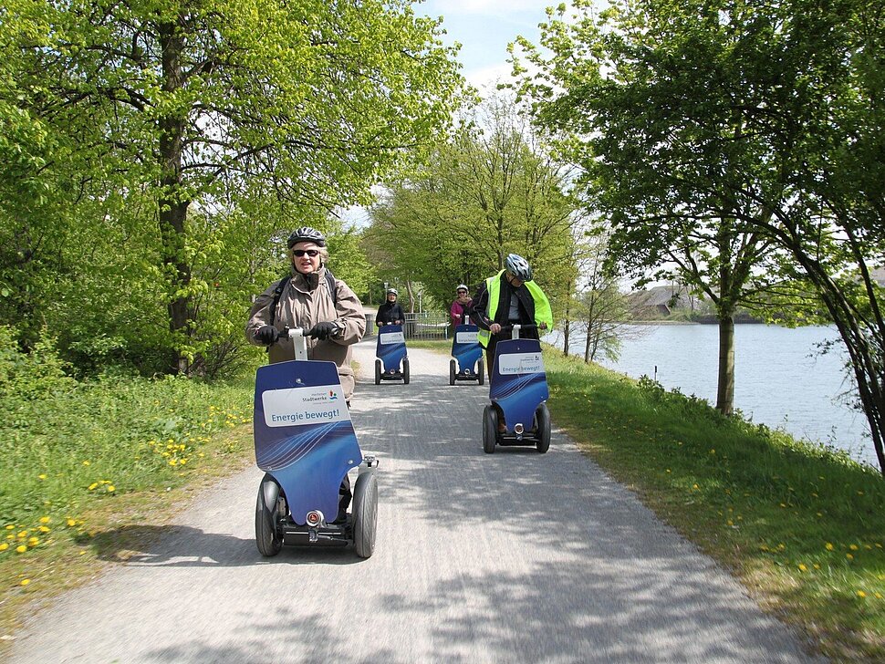 Mit dem Segway die Umgebung erkunden.