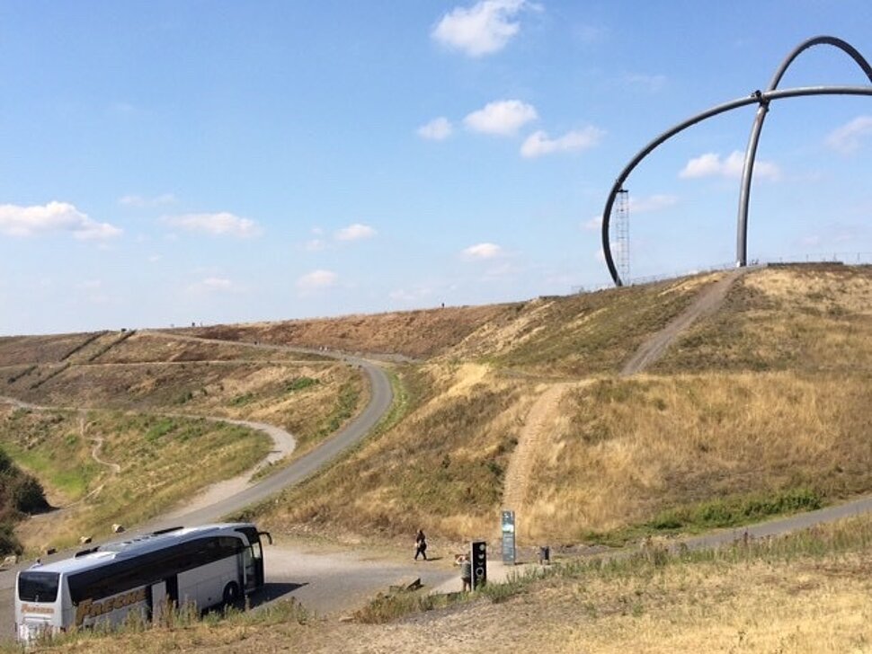 Mit dem Reisebus Halde Hoheward und Panorama genießen.