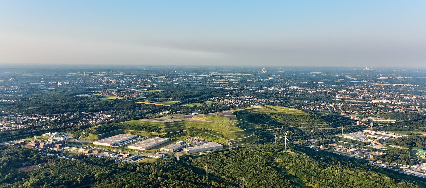 Panorama Areal Halde Hoheward aus der Luft.