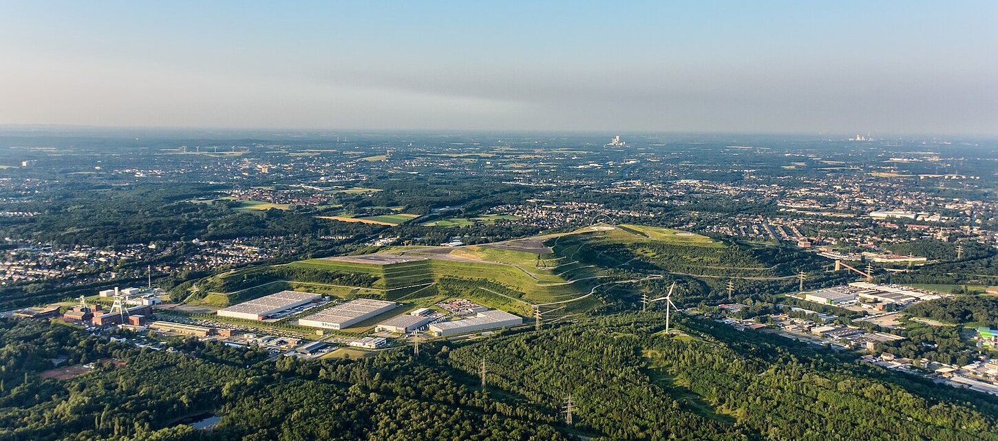 Panorama Areal Halde Hoheward aus der Luft.