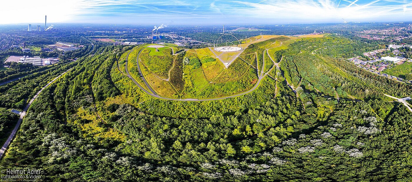 Panorama Halde Hoheward aus der Luft.