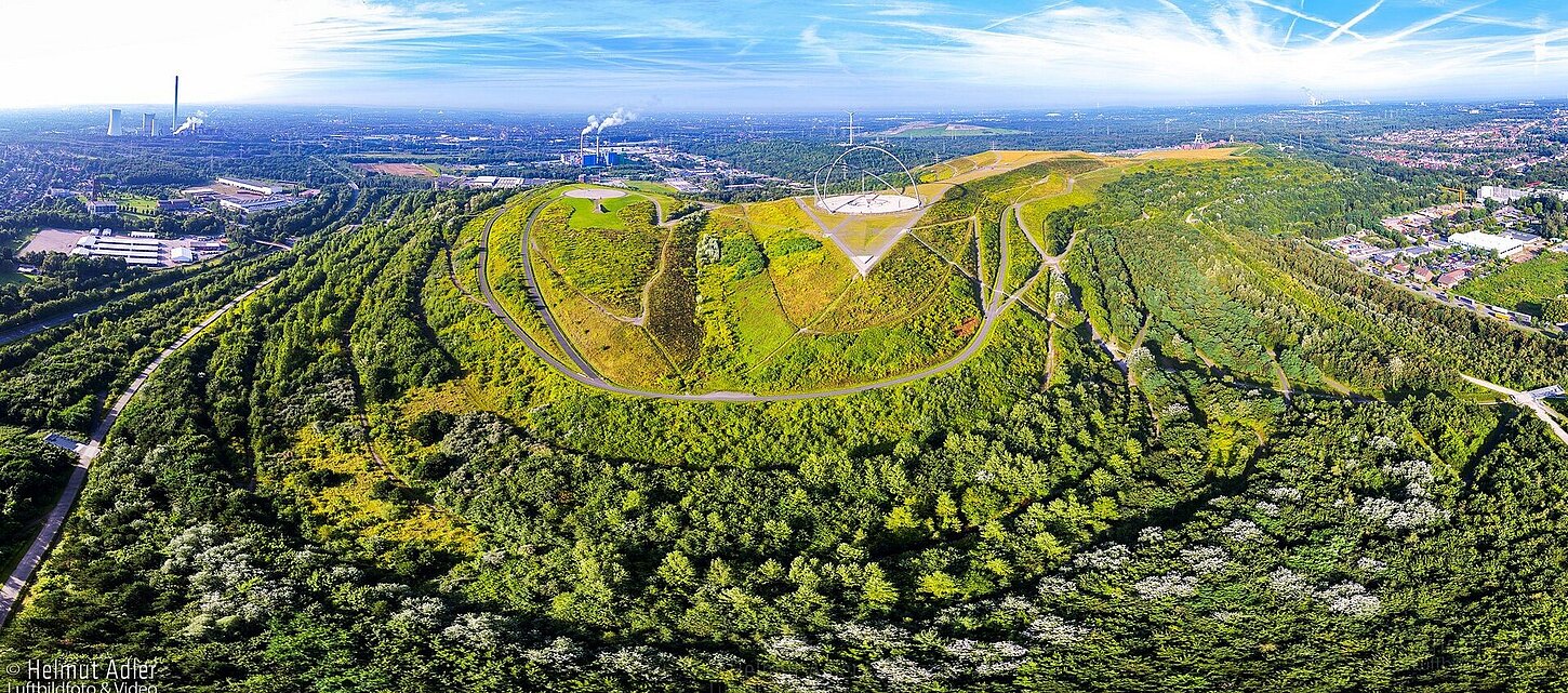 Panorama Halde Hoheward aus der Luft.