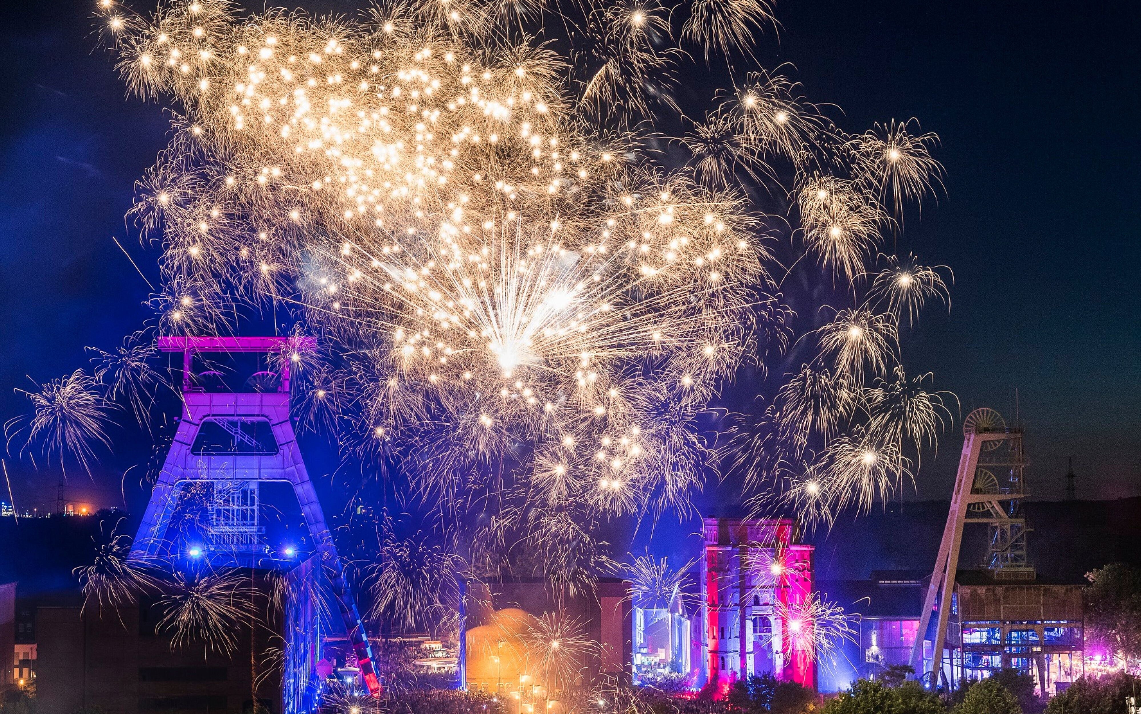 Das Feuerwerk zur ExtraSchicht auf der Zeche Ewald