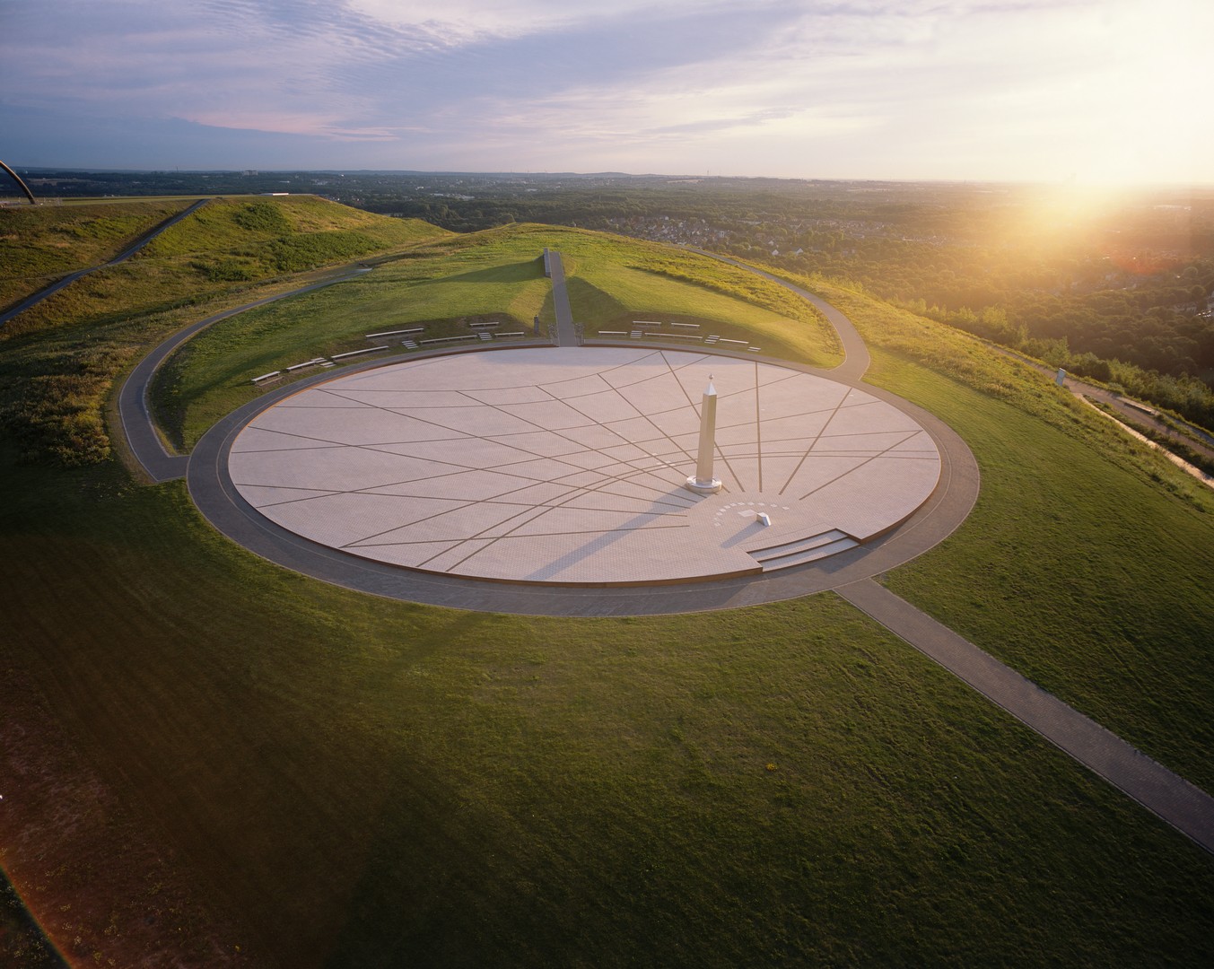 Sonnenuhr auf der Halde Hoheward